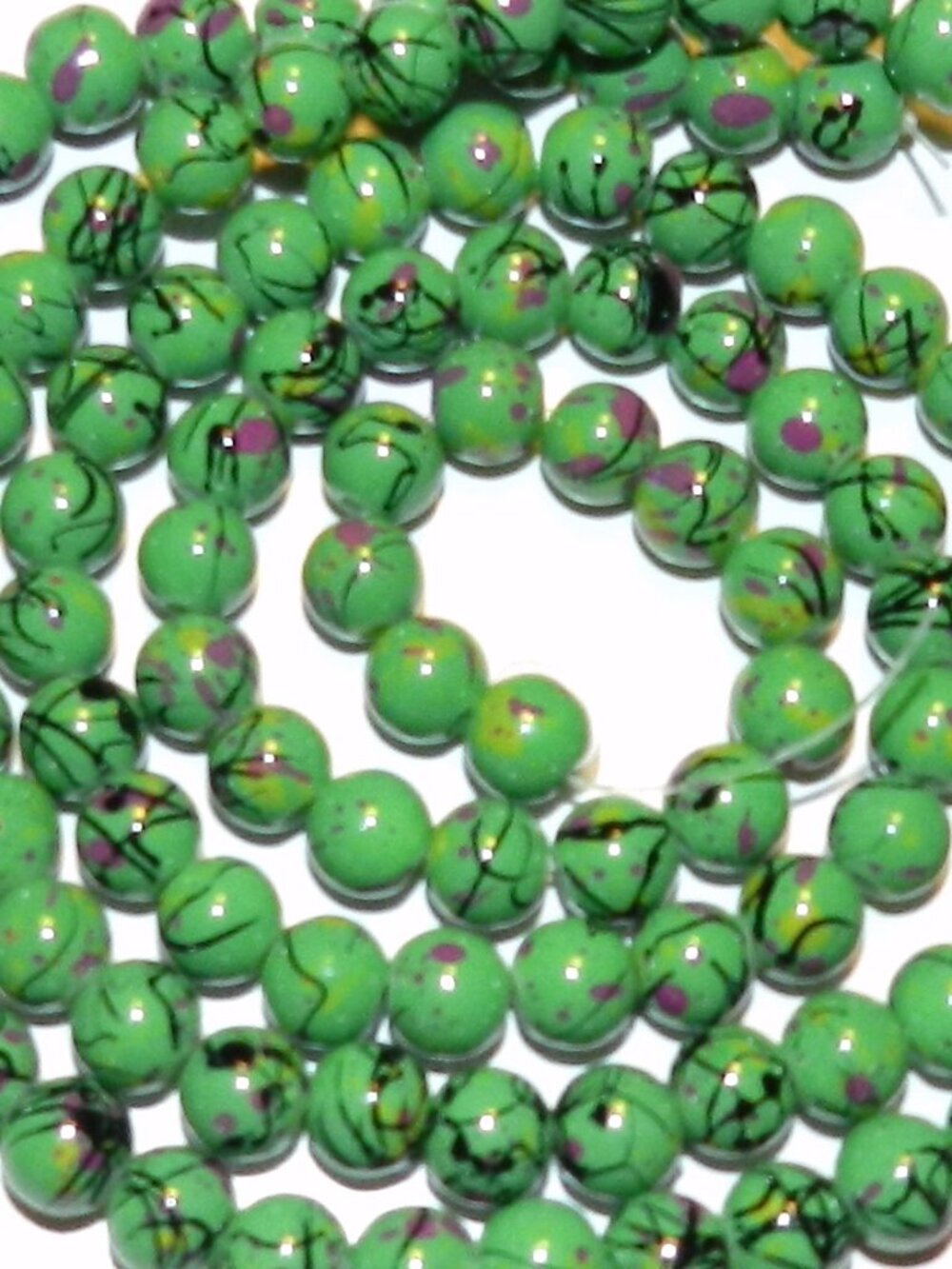 G2326 Bright Green 8mm Round Graffiti Splatter Drawbench Opaque Glass Beads 32"
